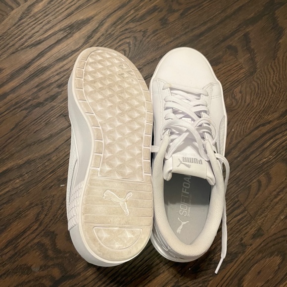 white puma shoes size 8.5 leather - Picture 3 of 4